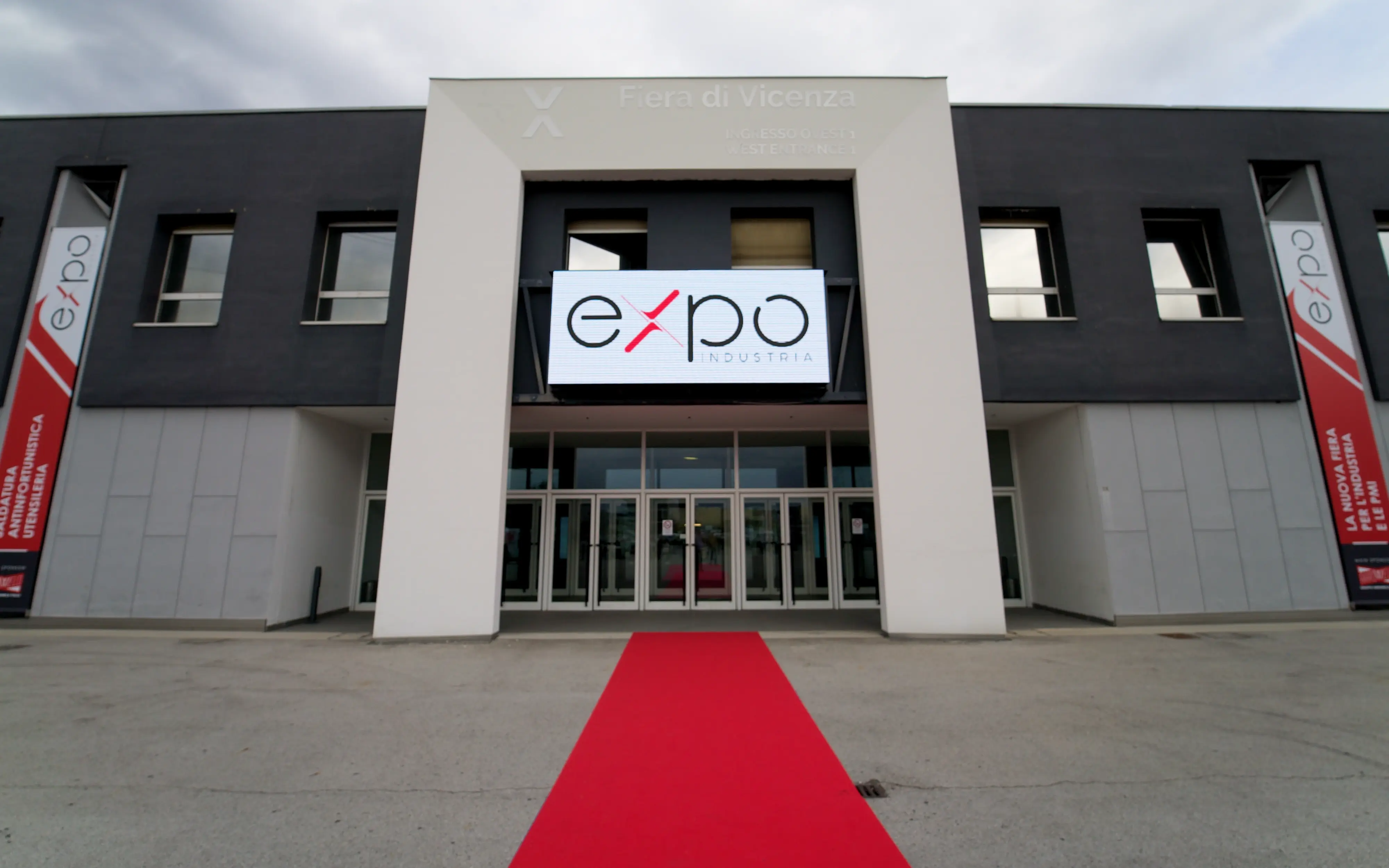 Entrada de Expo Industria en la Fiera di Vicenza